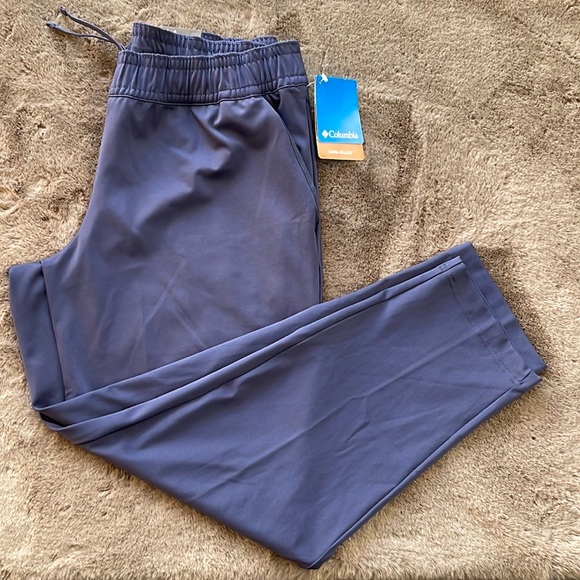 Columbia - Women’s Omni-Shade Ankle Pants - Picture 1 of 4